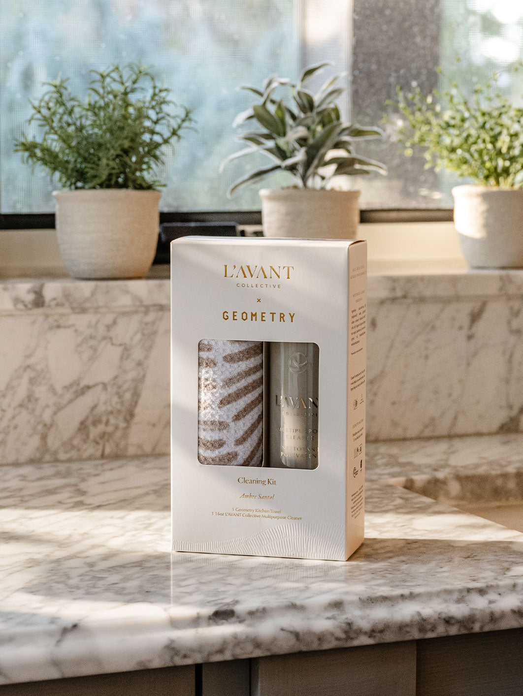 L'AVANT x Geometry Cleaning Kit - Ambre Santal – L'AVANT Collective